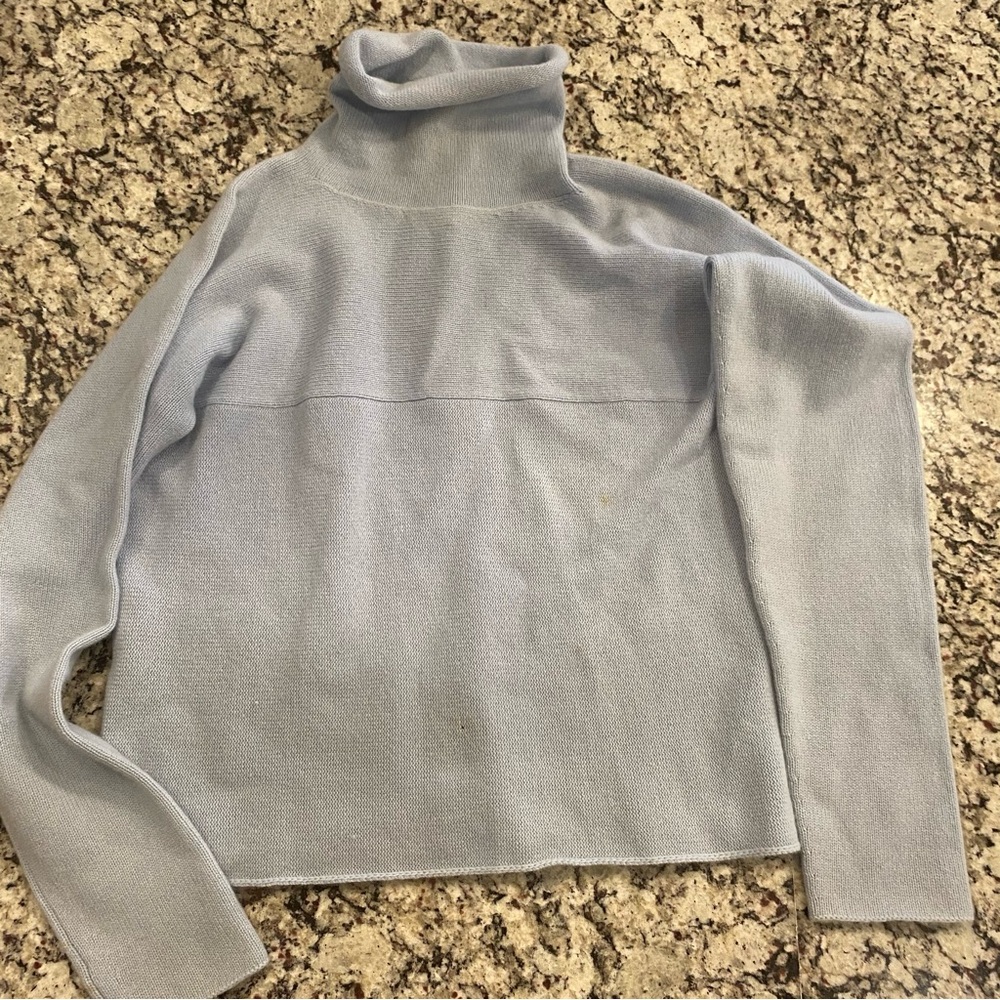 100% Cashmere Neiman Marcus Soft Blue turtleneck Sweater Women size large